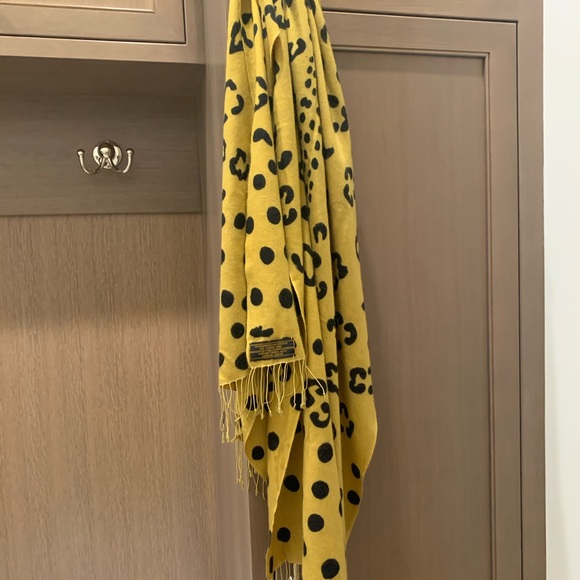 70/30 Cashmere Silk Pashmina Designed by Lisa Christoffersen African Tribal Arts - Picture 5 of 7